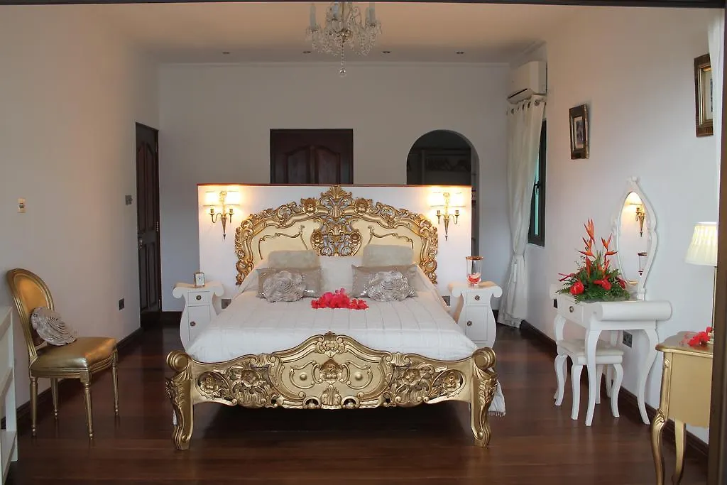 Petit Amour Villa Glacis