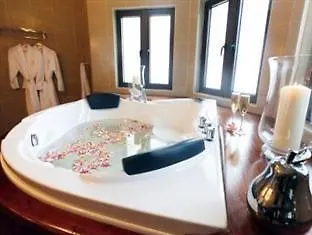 Petit Amour Villa Glacis