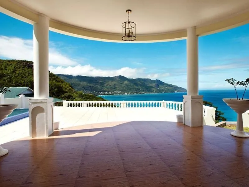 Petit Amour Villa Glacis