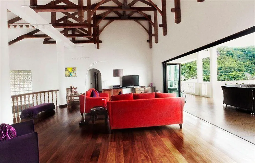 Petit Amour Villa Glacis