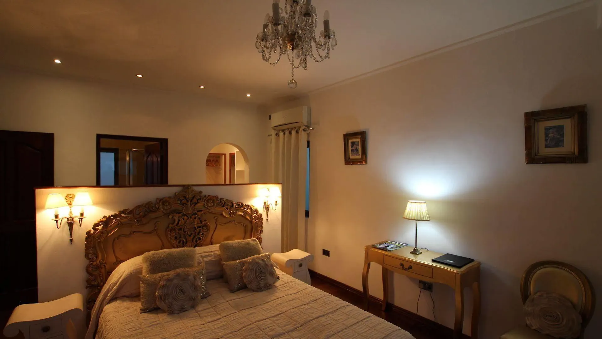 Petit Amour Villa Glacis